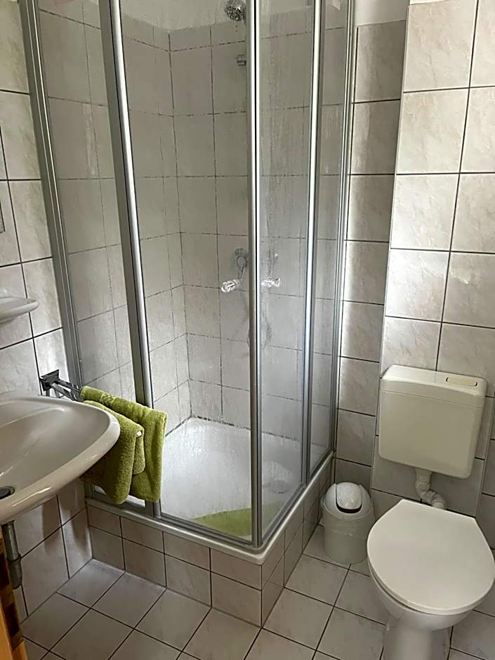 Landhotel & Restaurant Zum Krug im grünen Kranze