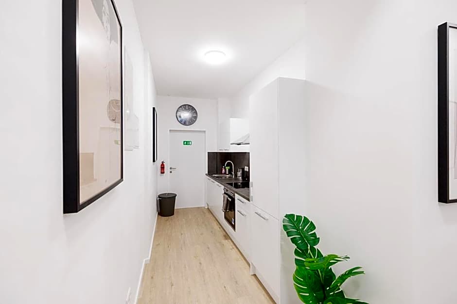 Central City Style Rooms by Home2