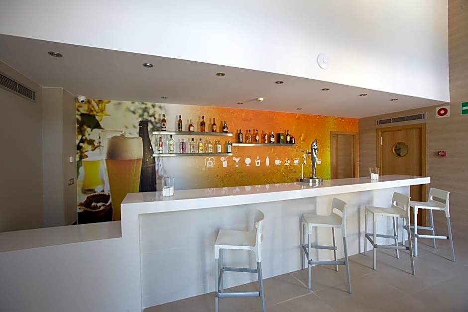 M.A. Hotel Sevilla Congresos