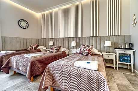 Quadruple Room with 4 Single Beds