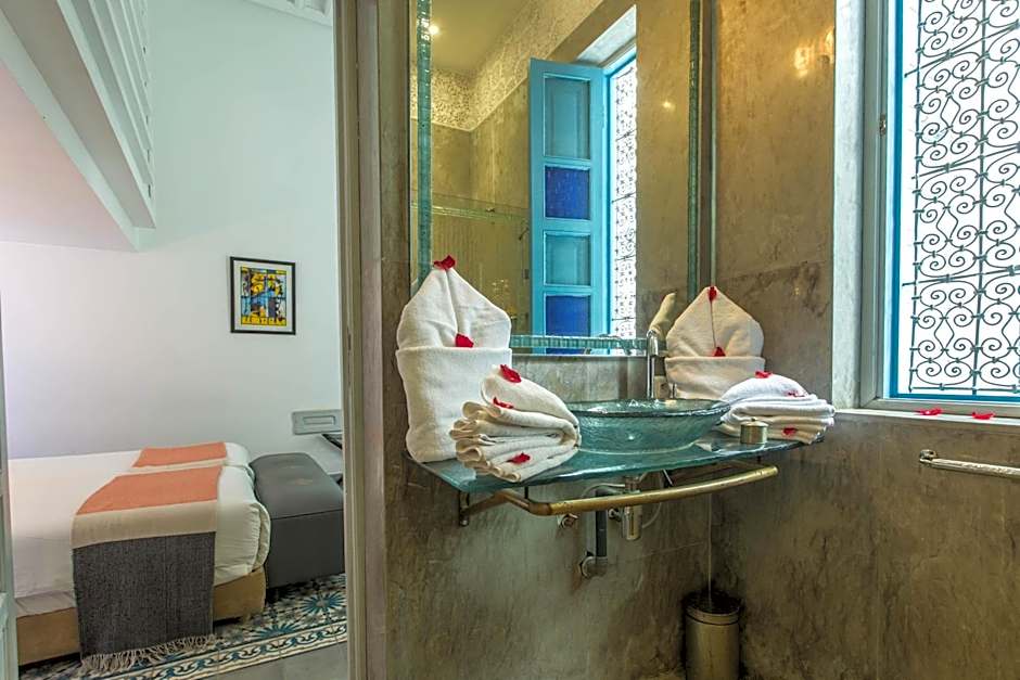 Riad Le Perroquet Bleu Suites & Spa