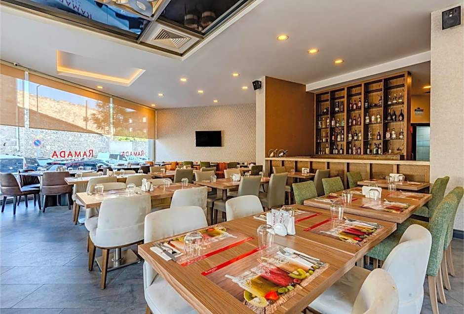 Ramada Plaza by Wyndham Izmir