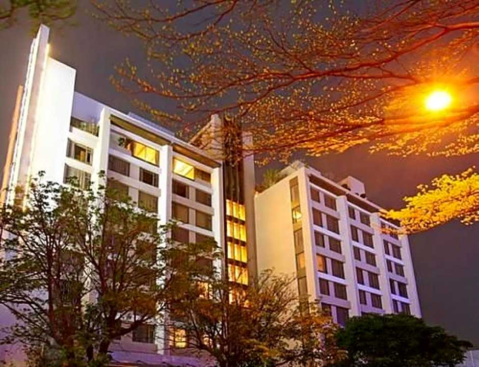 Hung's Mansion