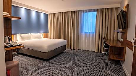 1 Double Bed Standard Accessible