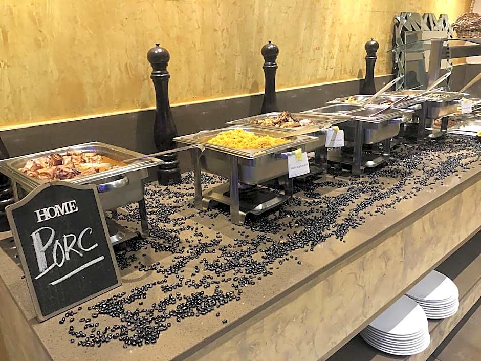 Hotel La Falaise Bonapriso