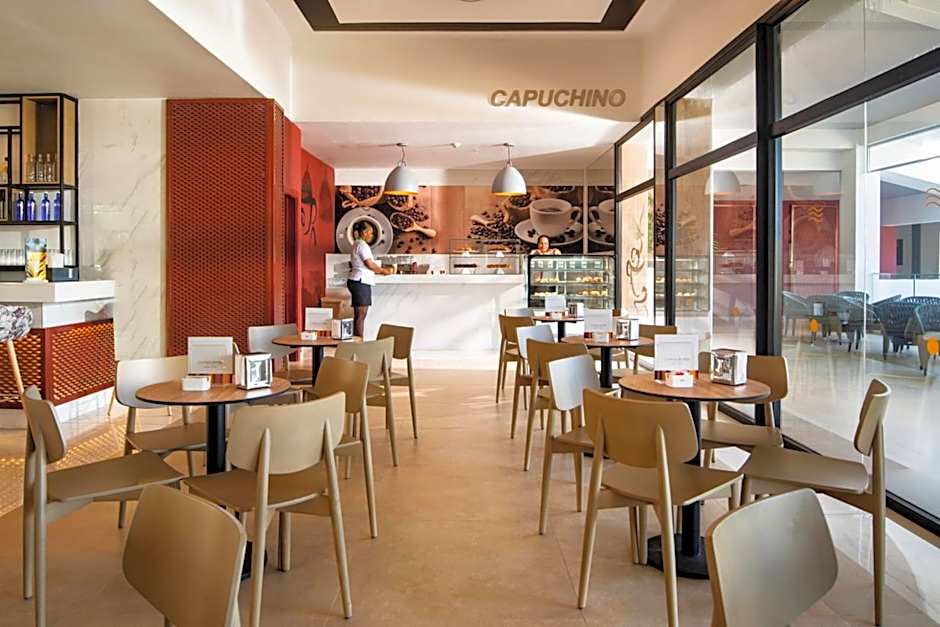 Riu Palace Tropical Bay-All Inclusive