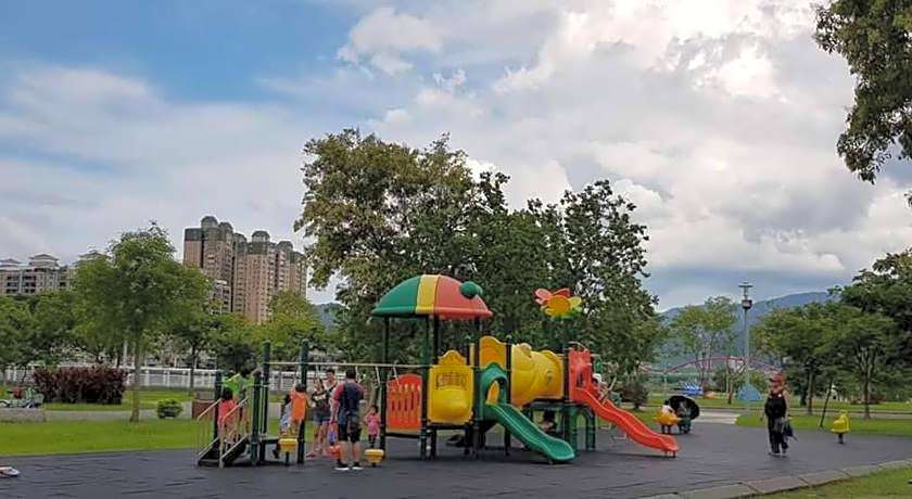 New California Hotel