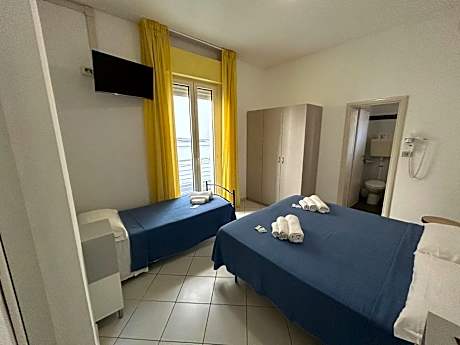Economy Triple Room