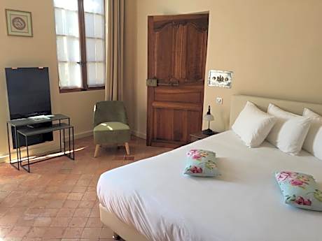 Cottage - First Floor