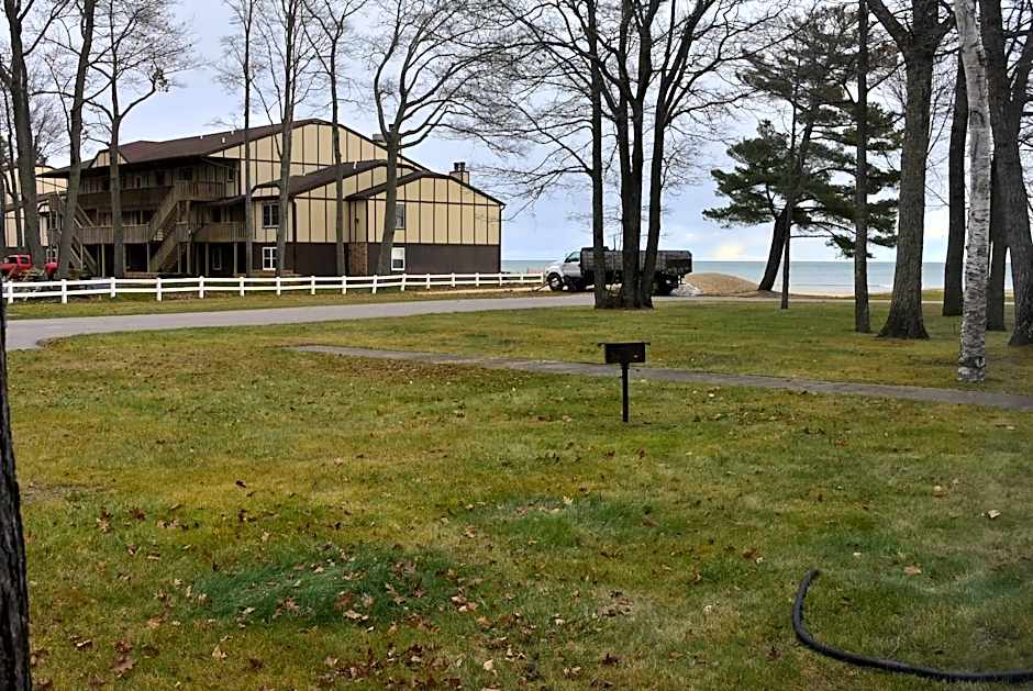 Sunrise Beach Oscoda @ Surfside
