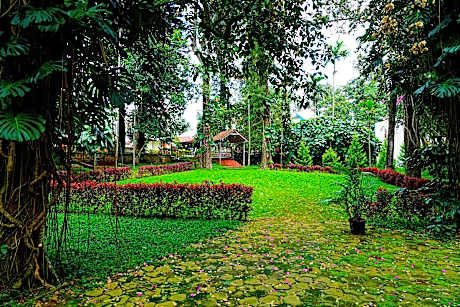 DNC Shevaroys Resorts & Spa