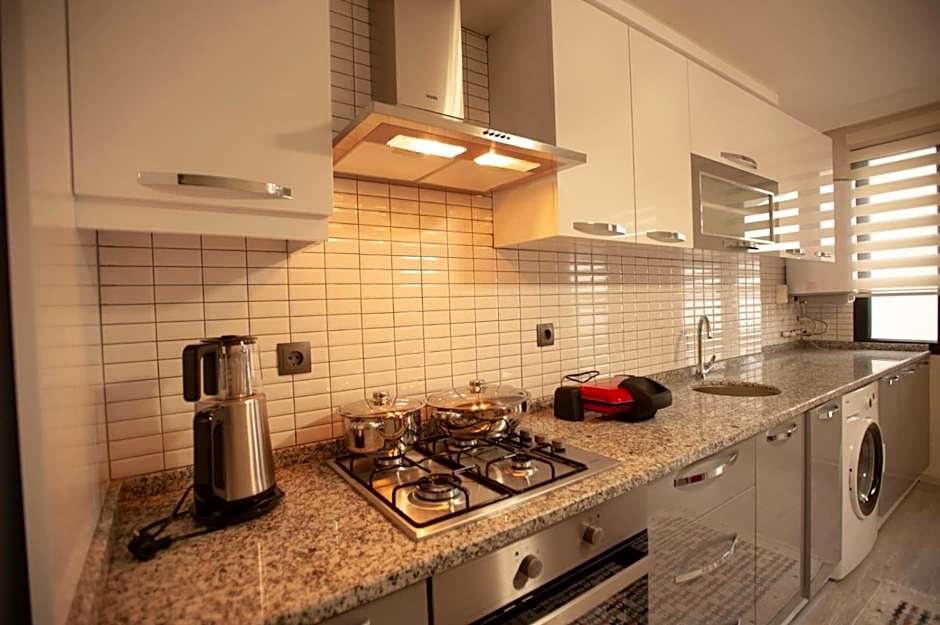 ADEN KAR suite