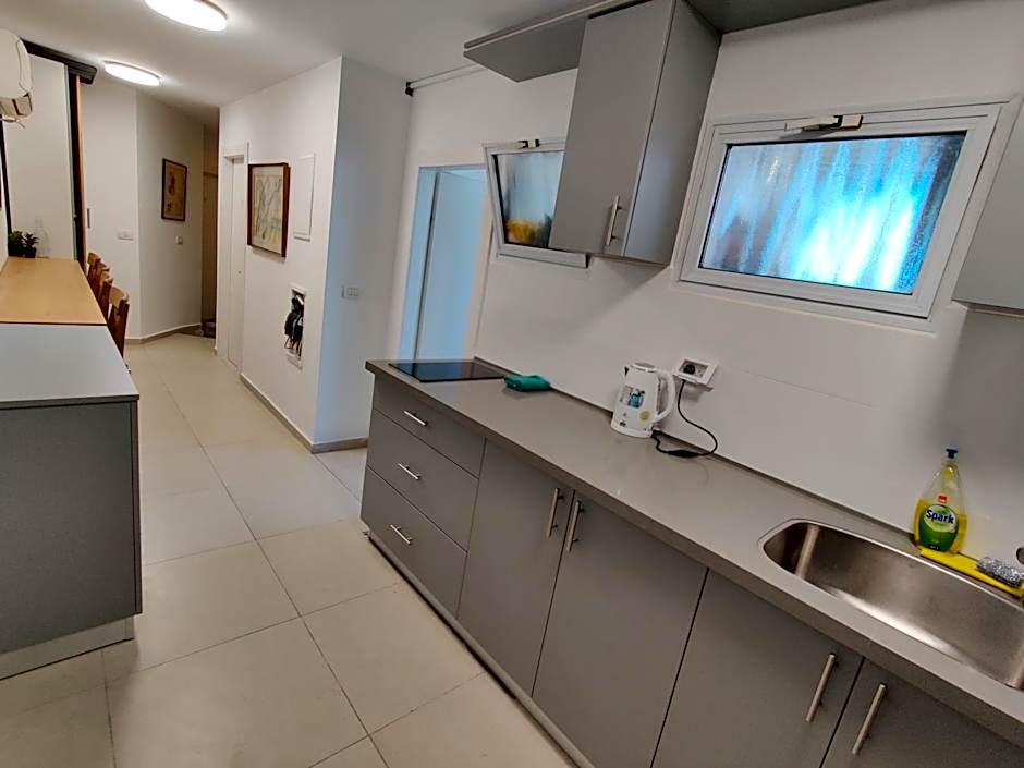 Dizengoff Penthouse Boutique Hostel