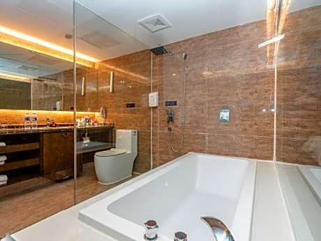 Po Cheng Hotel