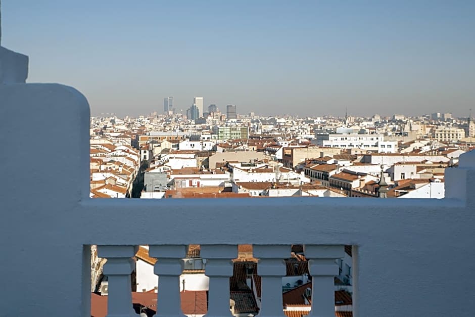 Petit Palace Triball