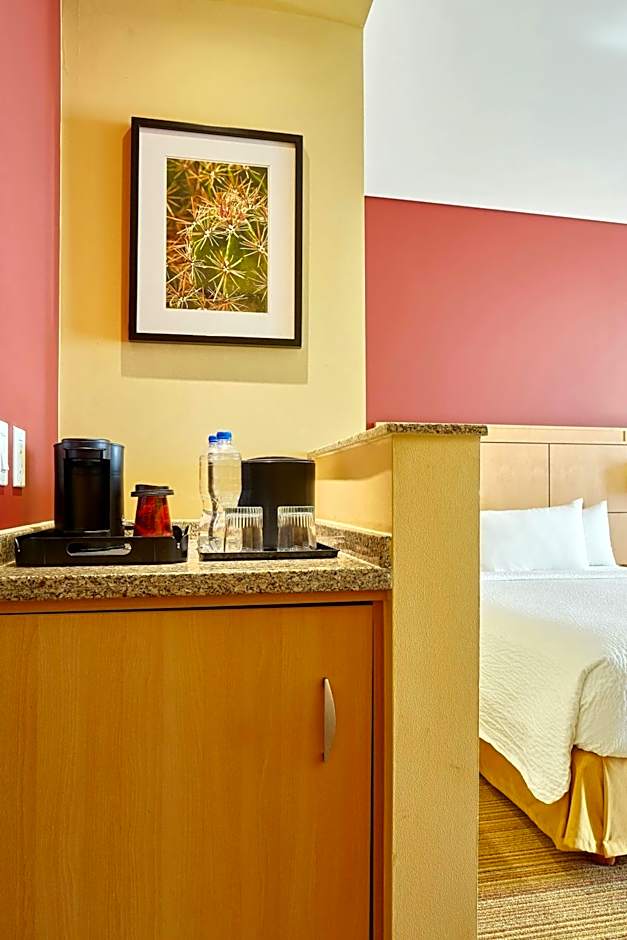 Courtyard by Marriott Leon at The Poliforum