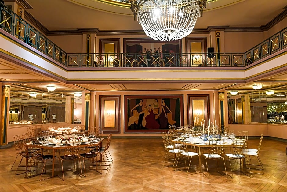 Le Bristol Hotel