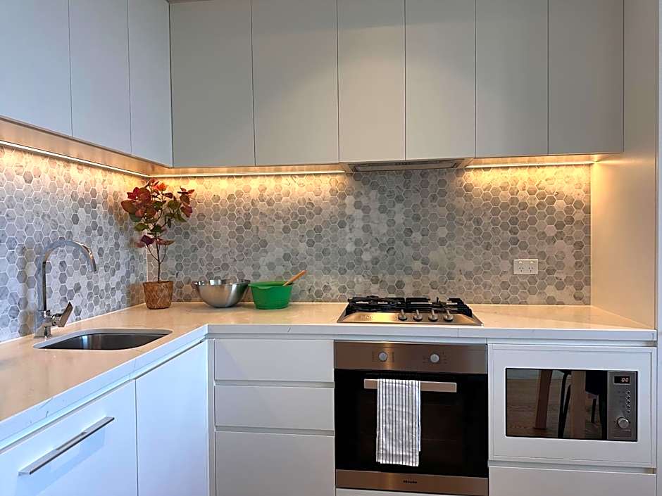 Skyview Retreat Whitehorse Tower