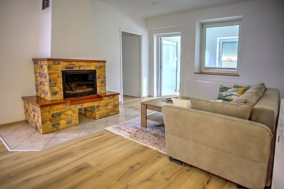 Adamkó Borkert Ház