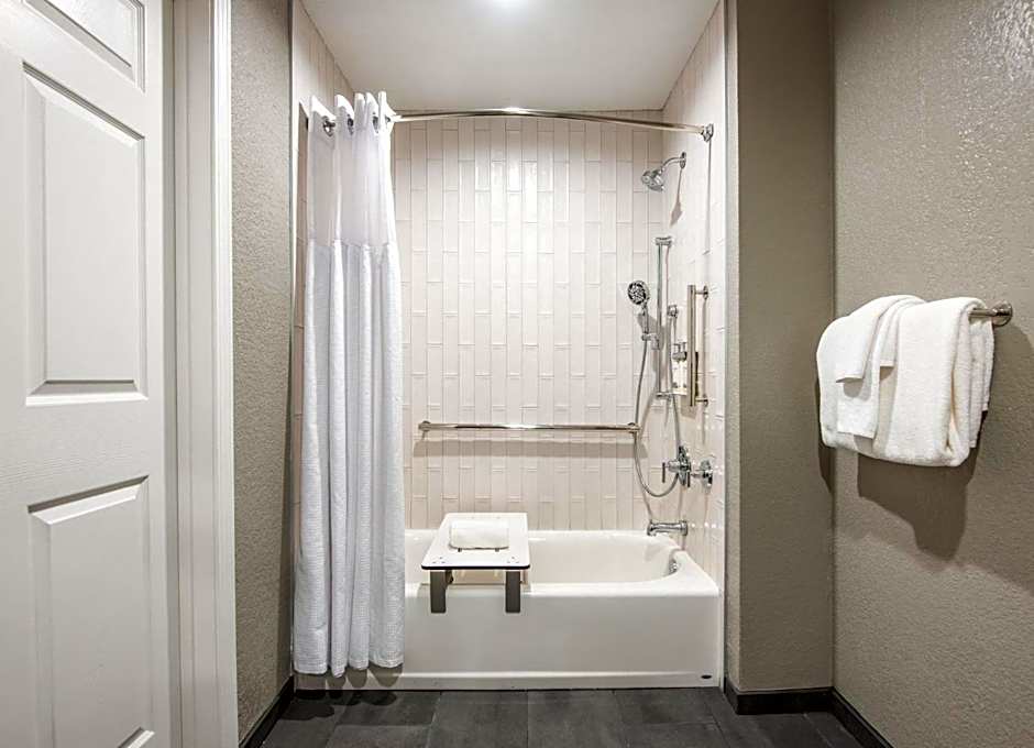 Staybridge Suites Oxnard River Ridge By IHG