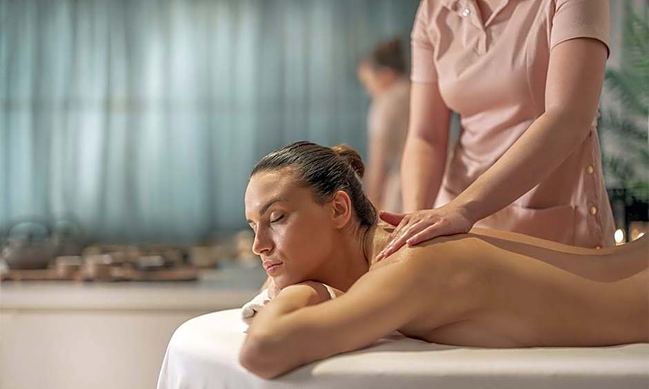 Aminess Maestral Hotel