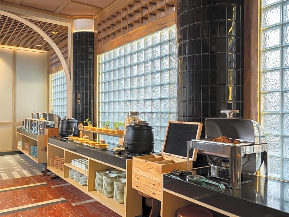 Golden Hill by Golden Tulip