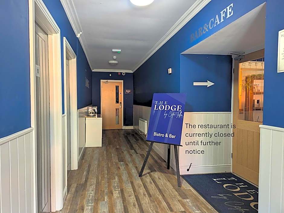 The Lodge by Cefn Tilla