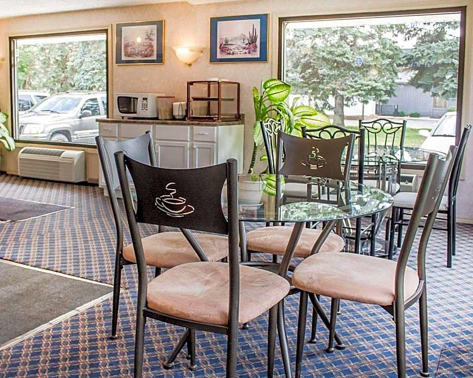 Rodeway Inn Findlay University Area
