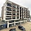 Rena Grand Residence & Suit
