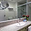 Blue Tree Premium Alphaville