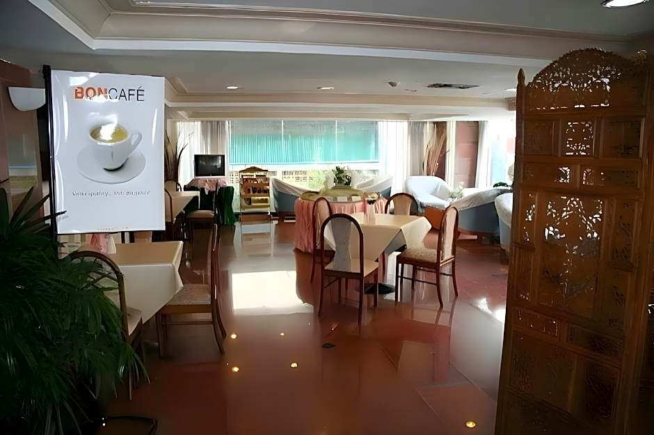 Sunday Ayothaya Hotel