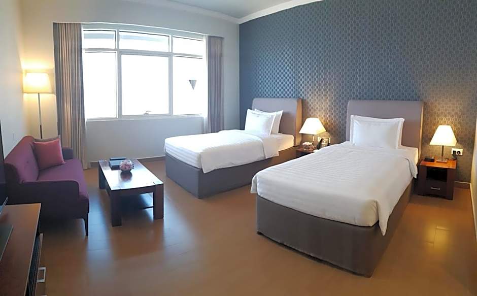 Photo 1 of 5 of Executive 2 Beds