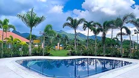 3 Peaks Resort & Boutique Hotel