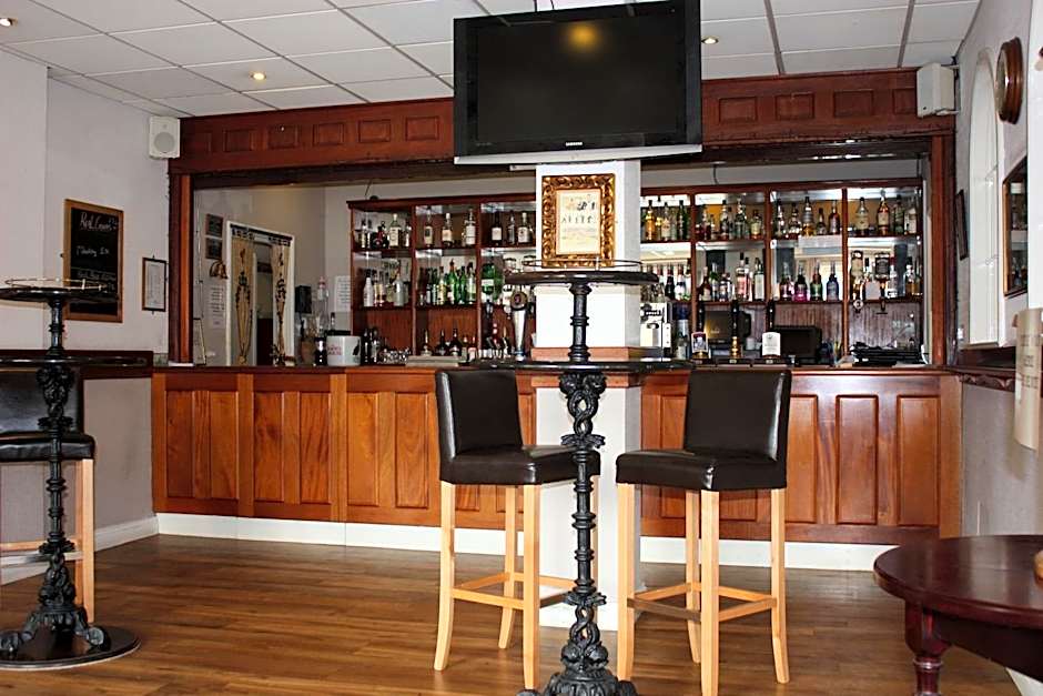 Oliver Cromwell Hotel