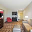 La Quinta Inn & Suites by Wyndham Pearsall