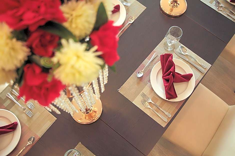 Casablanca Suites Near Airport