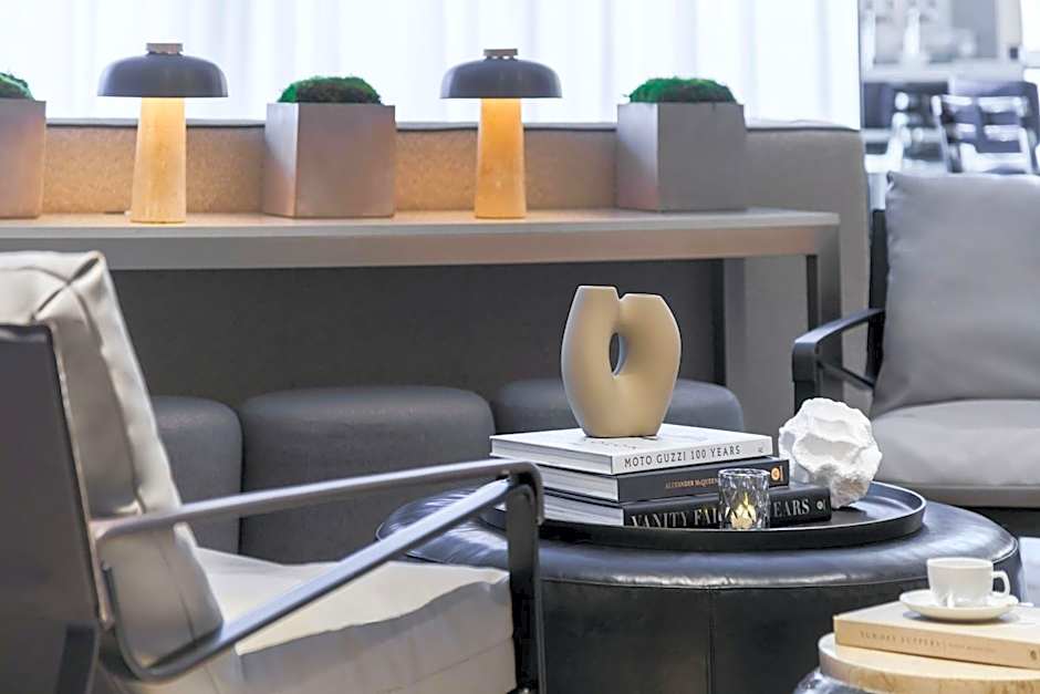 AC Hotel by Marriott St. Petersburg Downtown