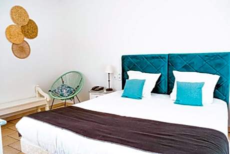Superior Double or Twin Room with Pool View