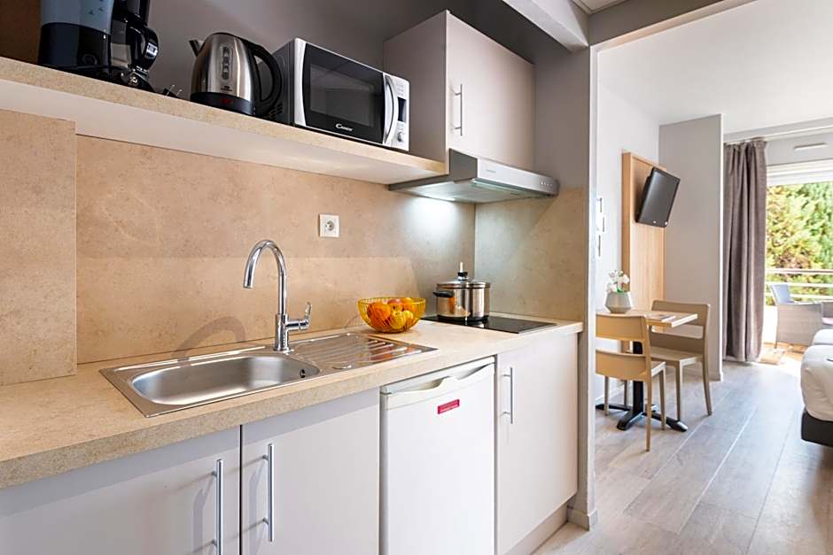 Zenitude Hôtel-Résidences Le Cannet