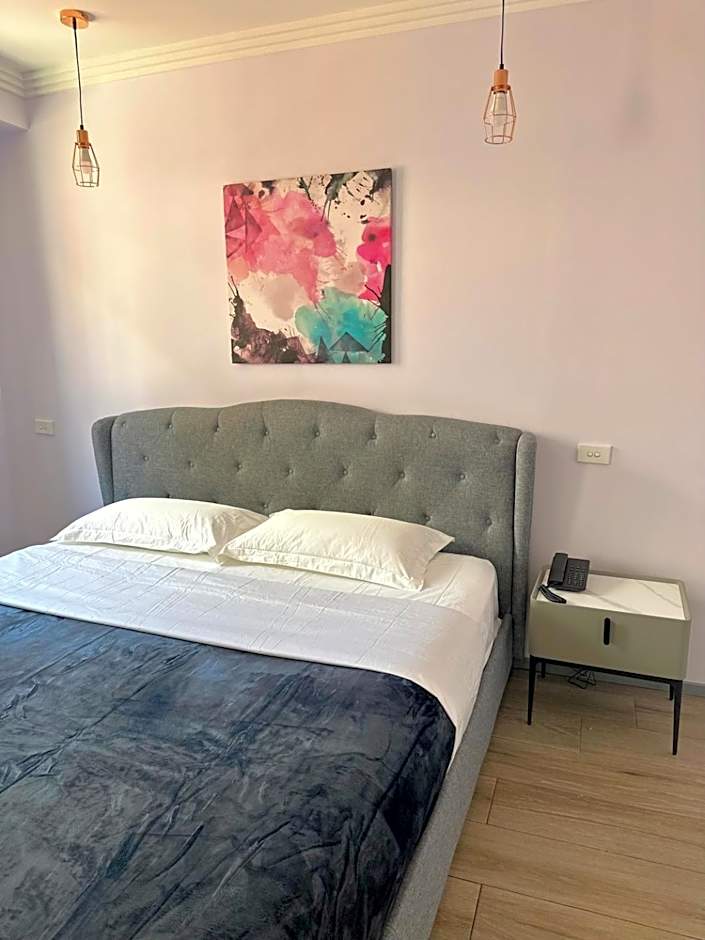 Sydney RiseOn Hotel