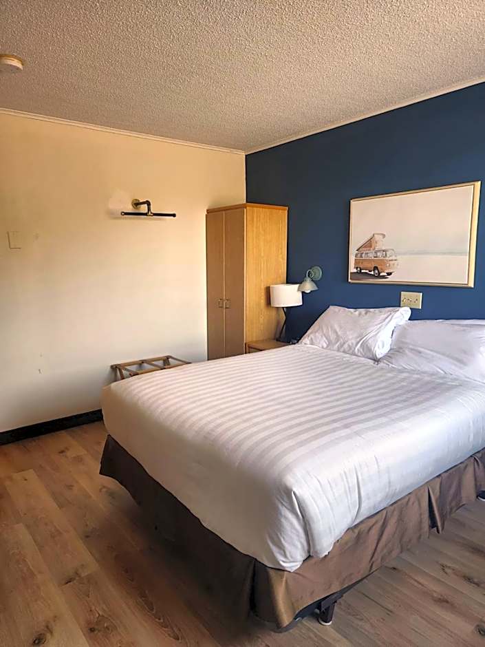 Travelodge by Wyndham Amherst