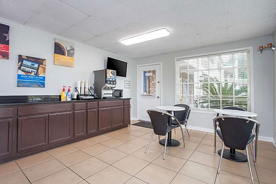 Motel 6-Walterboro, SC