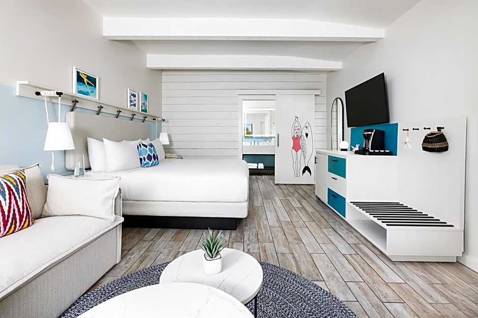 Blue Flamingo Resort Key West