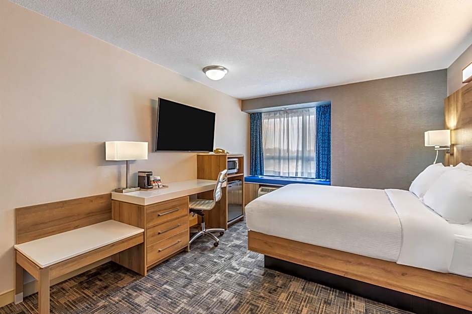 Microtel Inn & Suites by Wyndham Timmins