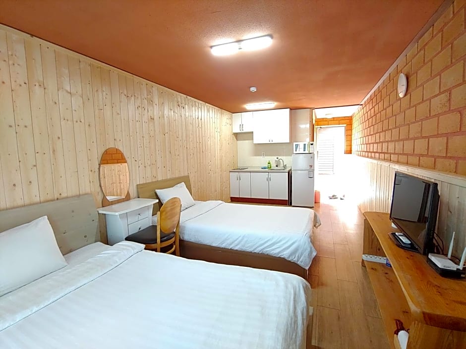 Jeju Hani Baram Pension