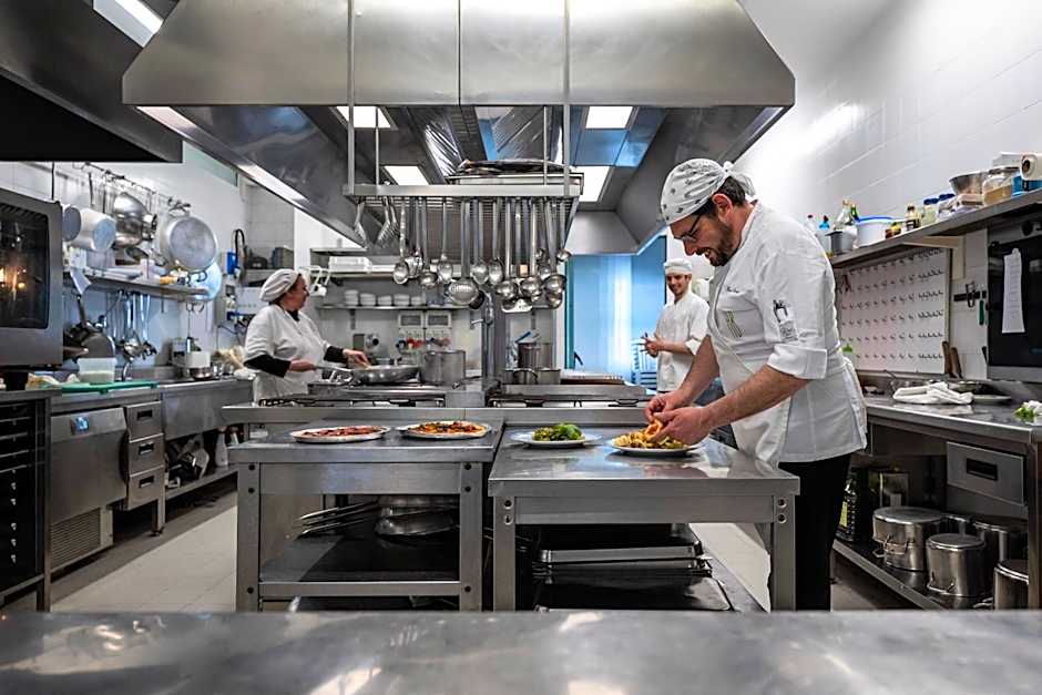 Hotel Bellevue Et Mediterranée