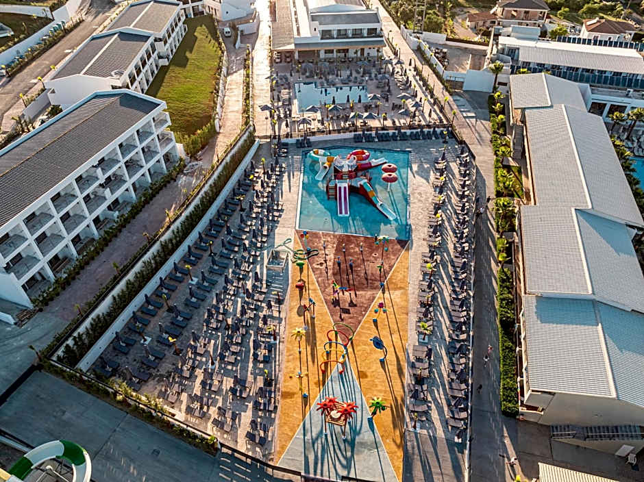 Caretta Paradise Resort & WaterPark