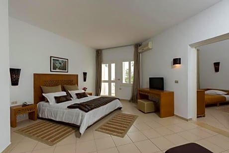 Family Room with Side Sea View