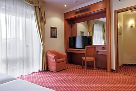 Superior Double or Twin Room with Pool Access