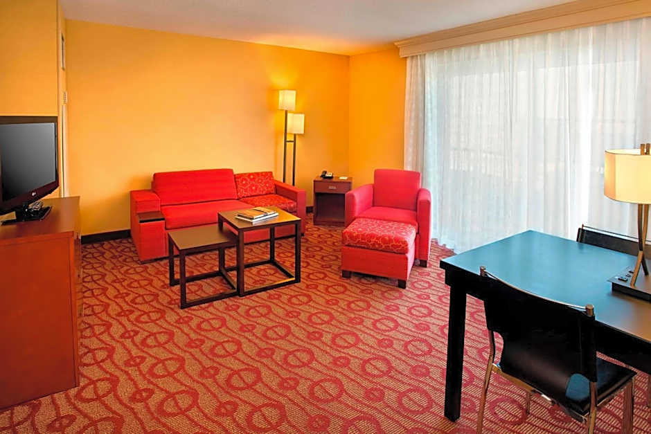 Courtyard by Marriott Niagara Falls